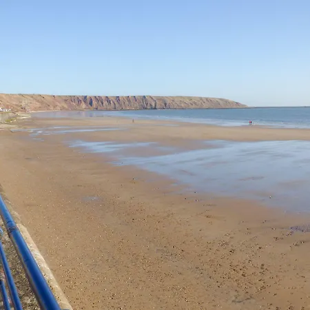 Ivy * Filey